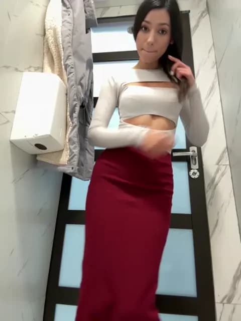 Saved: -_MiaQueen_- Broadcast (January 27, 2026 01:04, 47min)