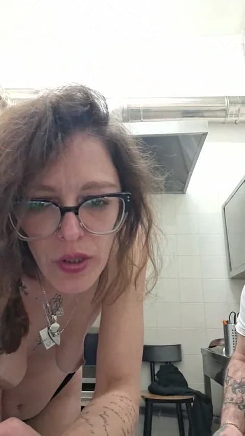 Saved: AlbaFox Broadcast (March 7, 2026 22:07, 120min)