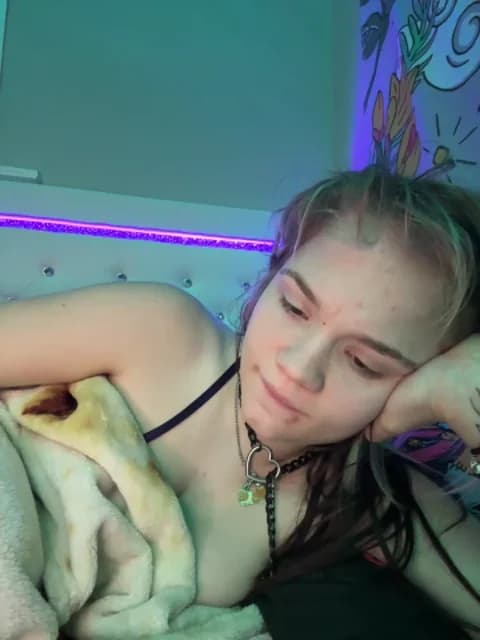 Saved: Cutiepiespanks Broadcast (March 6, 2026 06:08, 35min)