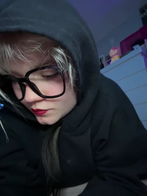 Saved: Cutiepiespanks Broadcast (April 10, 2026 05:41, 72min)