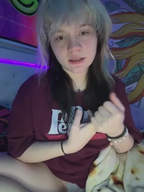 Saved: Cutiepiespanks Broadcast (April 19, 2026 06:54, 35min)