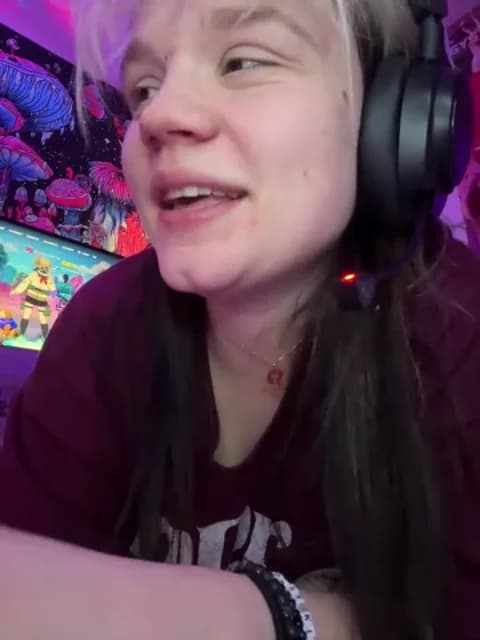 Saved: Cutiepiespanks Broadcast (April 29, 2026 05:49, 74min)