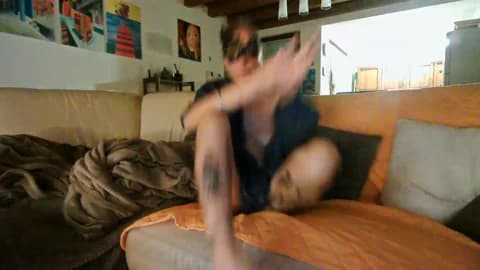 Saved: ErotiKat Broadcast (April 19, 2026 20:07, 38min)