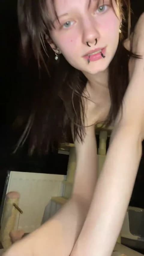 Saved: EtherealGoth Broadcast (April 2, 2026 22:01, 31min)