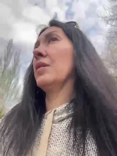 Saved: KarolinaMilf Broadcast (April 14, 2026 10:01, 83min)