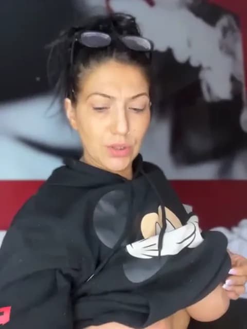 Saved: LittleMissEeve Broadcast (April 19, 2026 18:25, 88min)