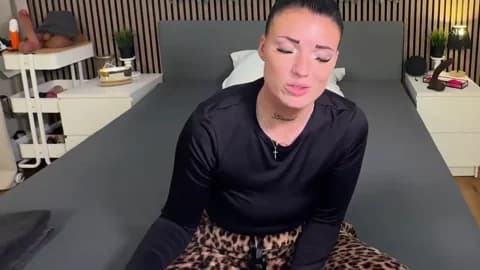 Saved: LizaRoxx Broadcast (January 11, 2026 03:46, 31min)