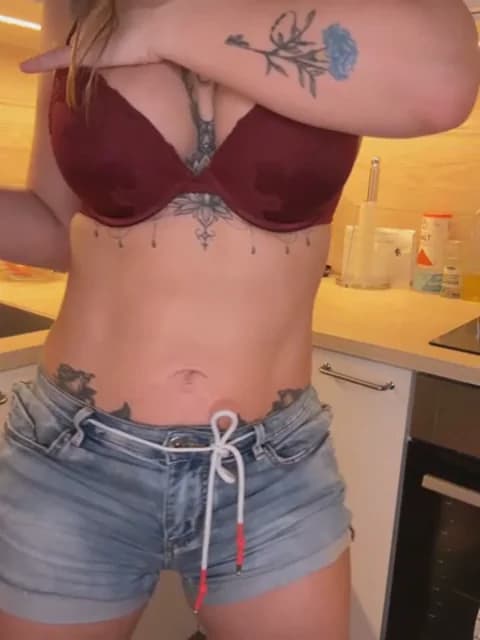 Saved: NymphoSwede Broadcast (April 7, 2026 17:04, 38min)