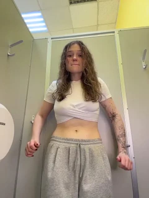 Saved: RussianWoman Broadcast (May 2, 2026 11:27, 38min)
