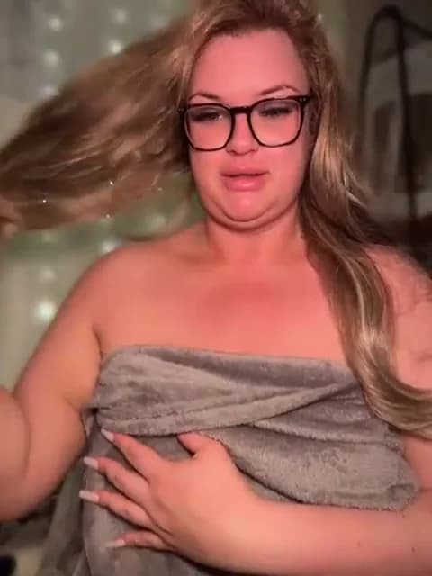 Saved: Scottish_Milf_Bella_xo Broadcast (April 14, 2026 02:37, 55min)