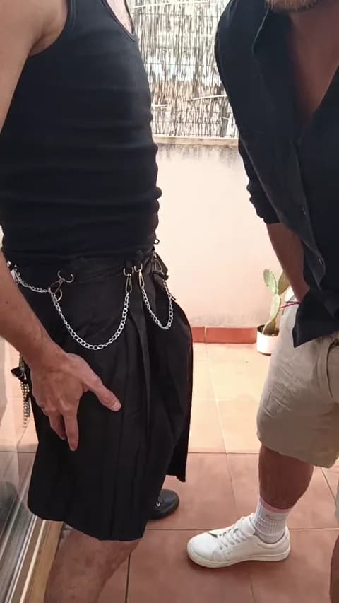 Saved: Spanish_Couple2 Broadcast (April 14, 2026 09:37, 49min)