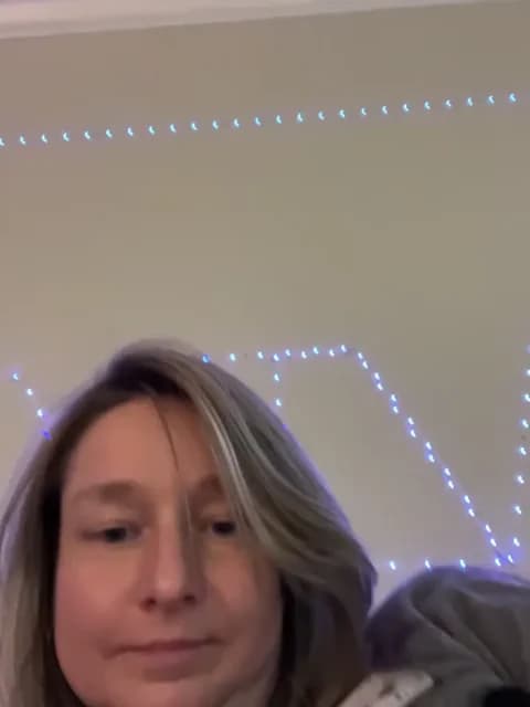 Saved: Vivian_MayXxX Broadcast (May 16, 2026 03:23, 61min)