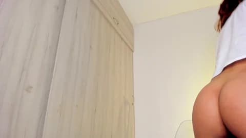 Saved: aurora_bunnie Broadcast (March 1, 2026 02:35, 58min)