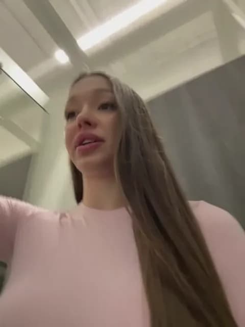 Saved: barbiehumpxxx Broadcast (March 8, 2026 22:00, 42min)