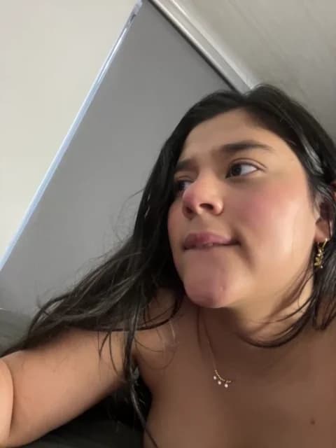 Saved: floriamANDjazmin Broadcast (April 15, 2026 22:49, 35min)