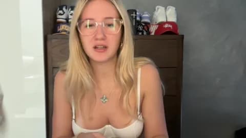 Saved: itssosierra Broadcast (May 5, 2026 03:28, 34min)