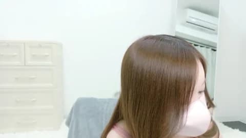 Saved: salachan_v Broadcast (April 6, 2026 12:18, 37min)