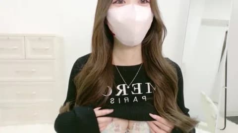 Saved: salachan_v Broadcast (April 15, 2026 12:38, 30min)