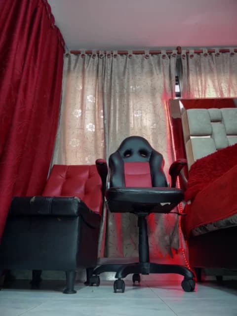 Saved: serena_willow Broadcast (April 1, 2026 12:49, 42min)