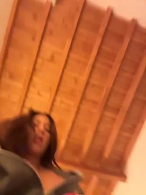 Saved: vellaah Broadcast (March 31, 2026 02:27, 31min)