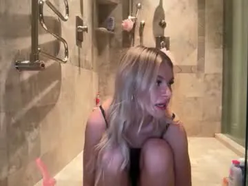 kenzieee Chaturbate Model - Cam Recordings