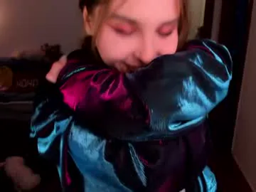 Mila Chaturbate Model - Cam Recordings