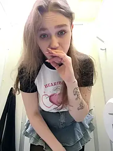 RussianWoman Stripchat Model - Cam Recordings